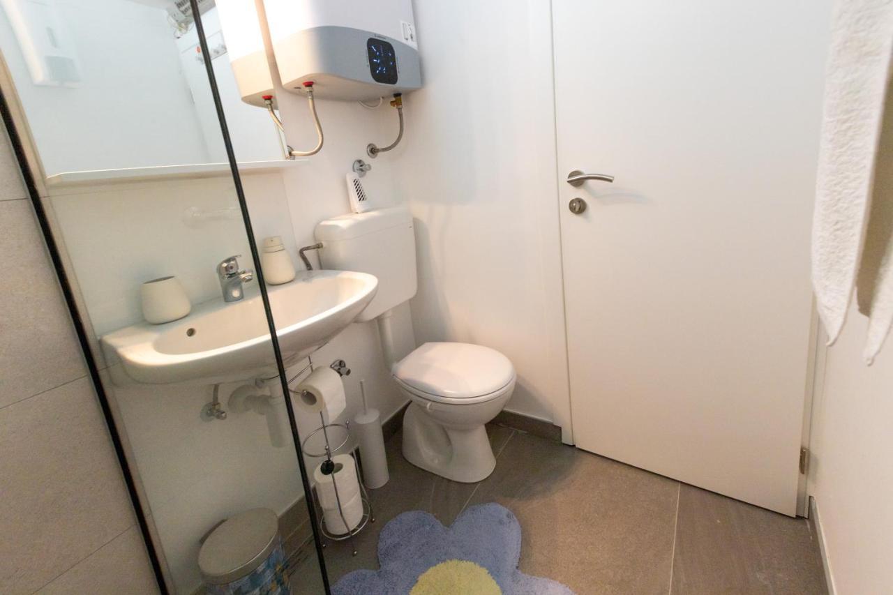 Self Check-In Apartment With Jacuzzi Mostar Exterior photo