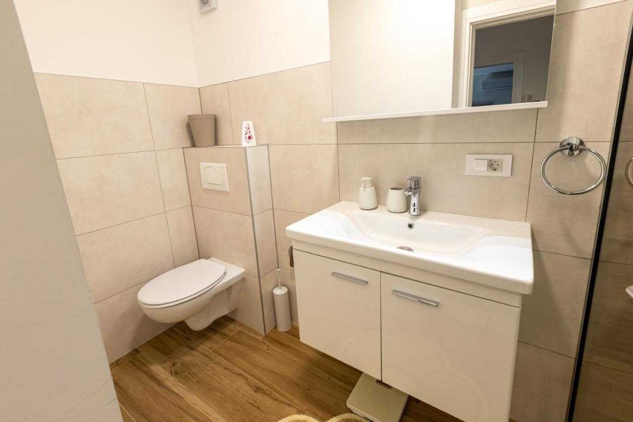 Self Check-In Apartment With Jacuzzi Mostar Exterior photo